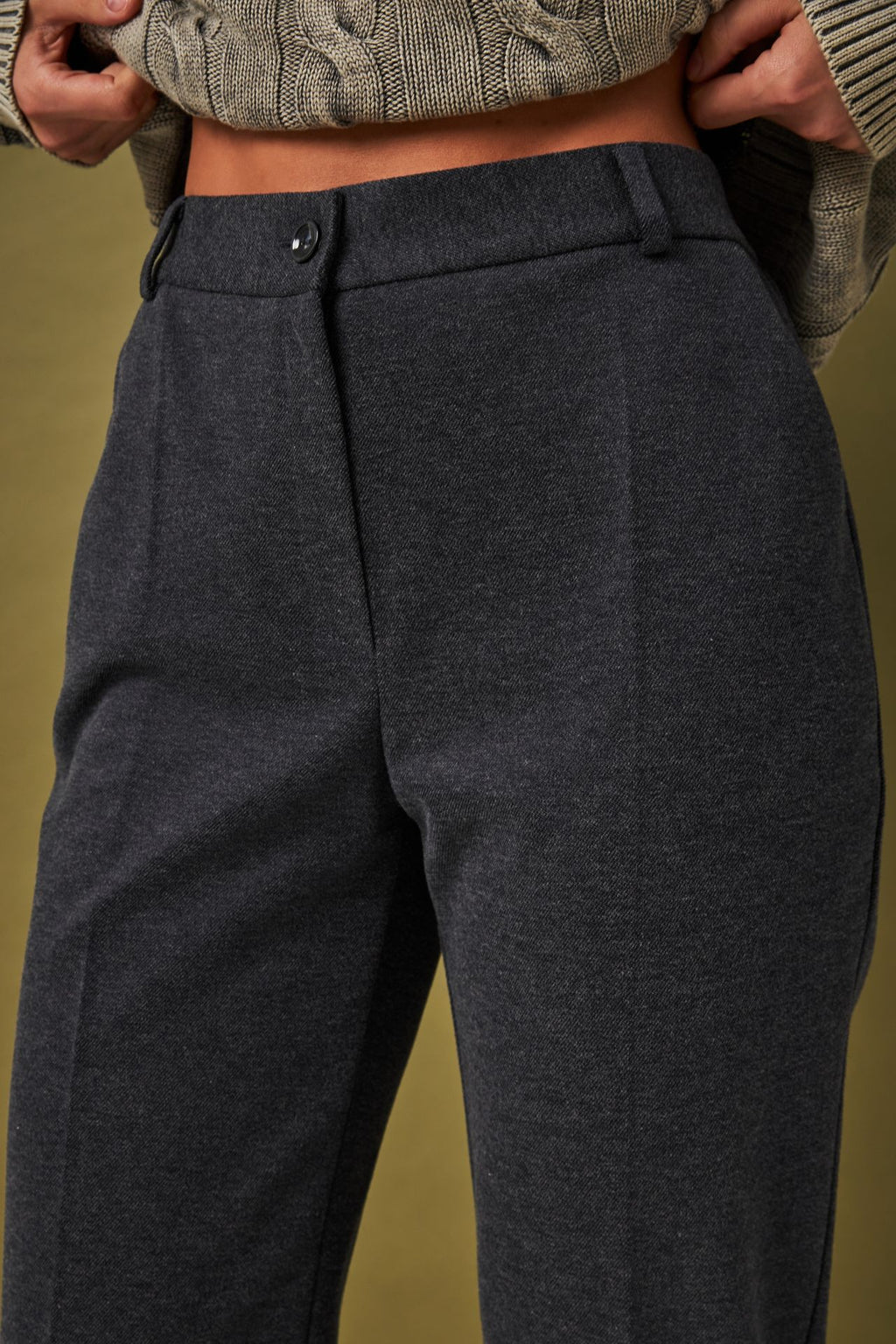 Pantaloni din stofă