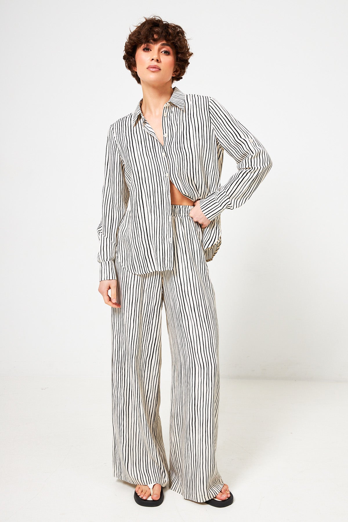 Pantaloni palazzo cu talie elastică Grace
