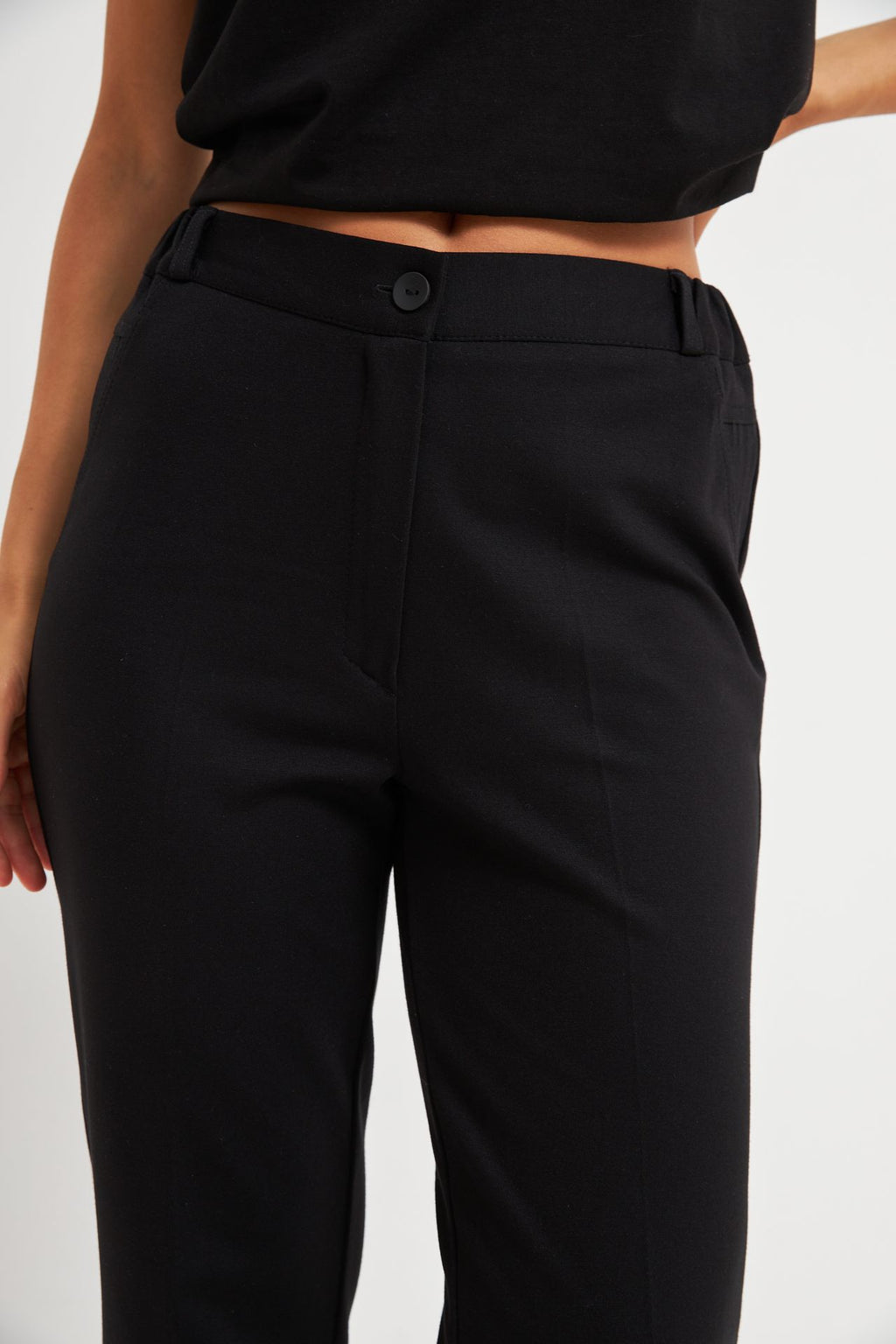 Pantaloni din Alex cu elastic pe laterale