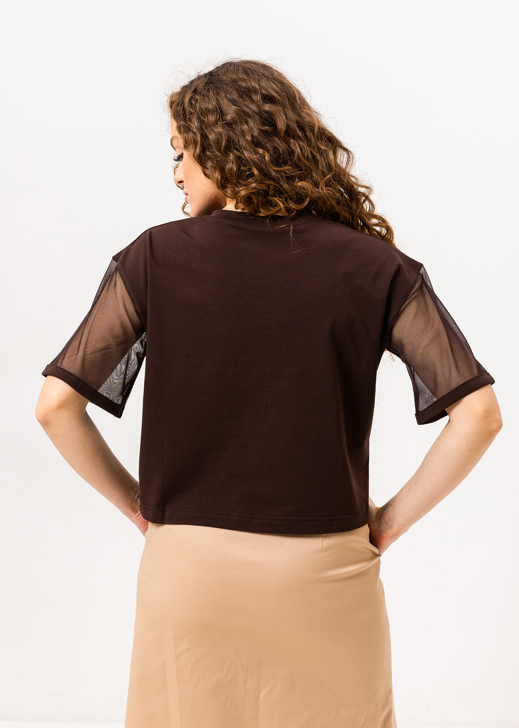 Tricou lejer cu mâneci din plasă