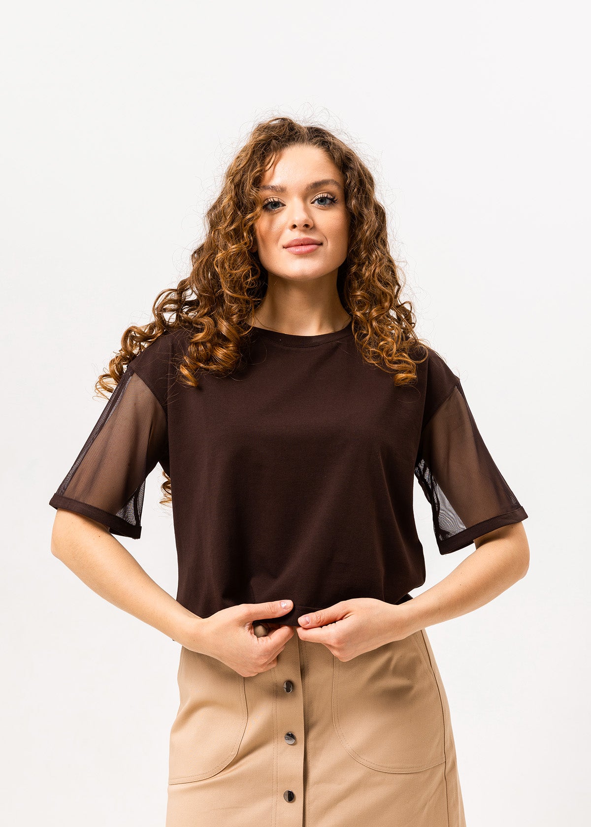 Tricou lejer cu mâneci din plasă