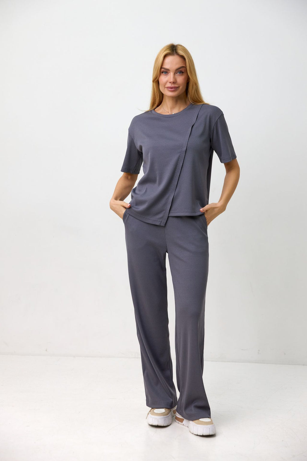 Tricou asimetric