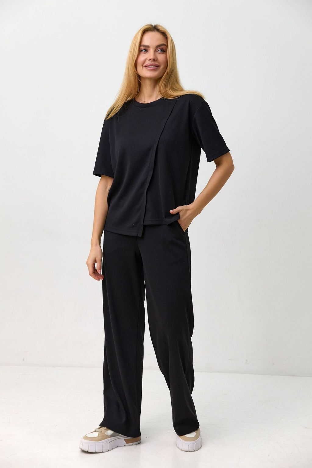 Tricou asimetric