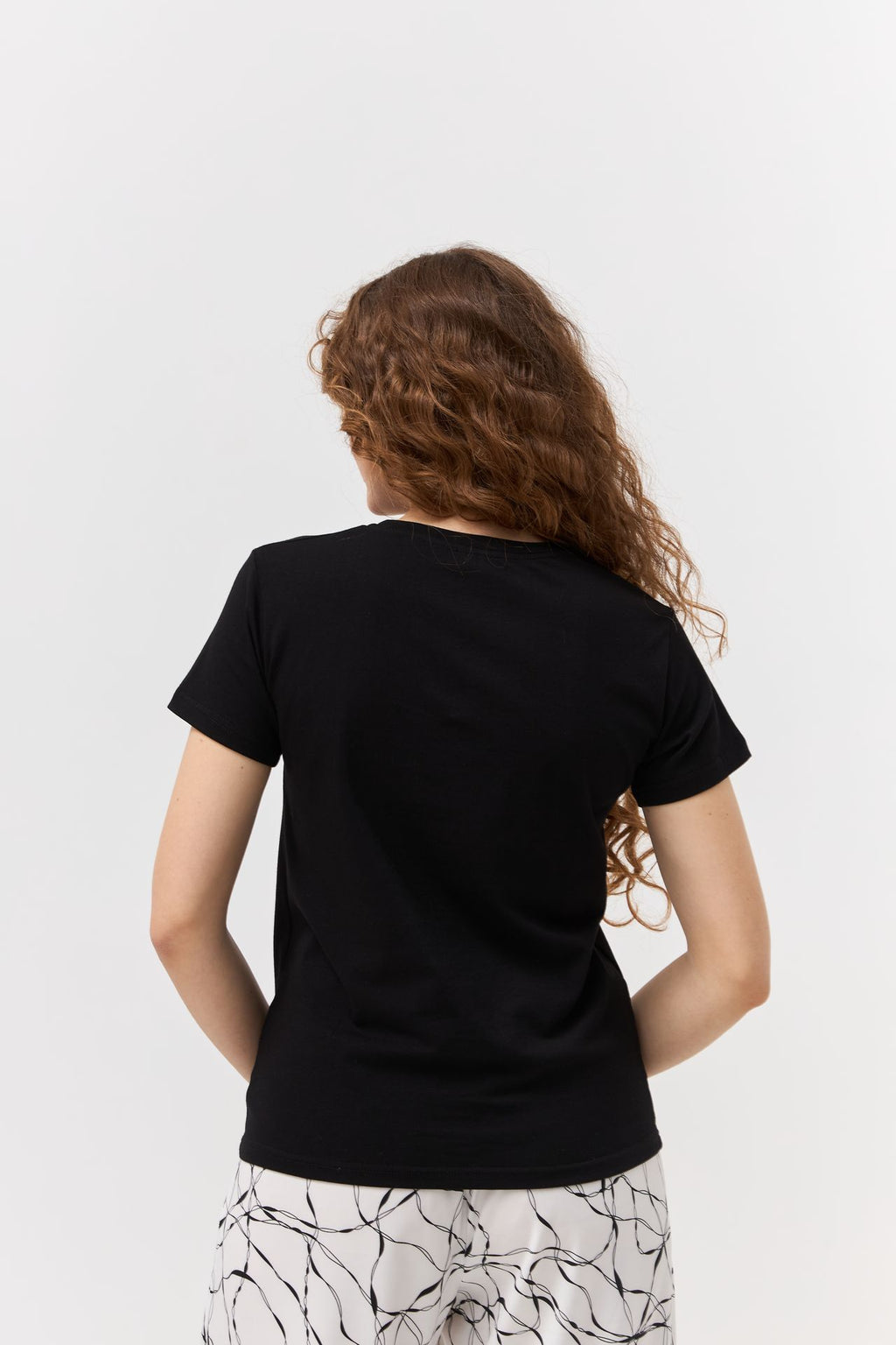 Tricou cu franjuri la buzunar
