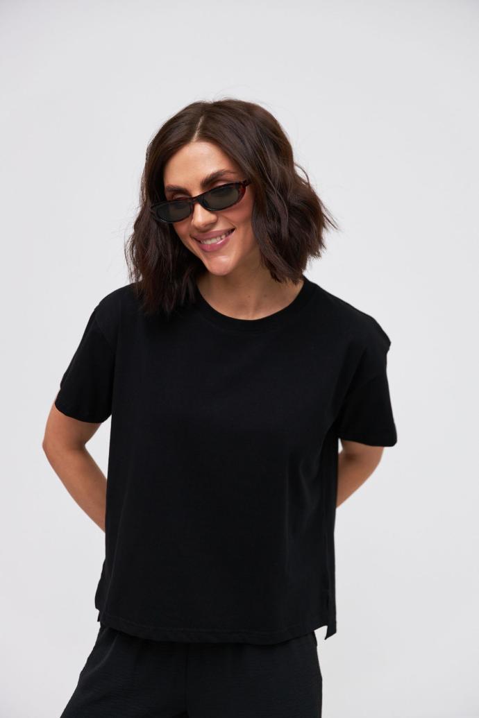 Tricou cu șlițuri