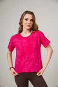 Tricou lejer cu efect washed și șlițuri