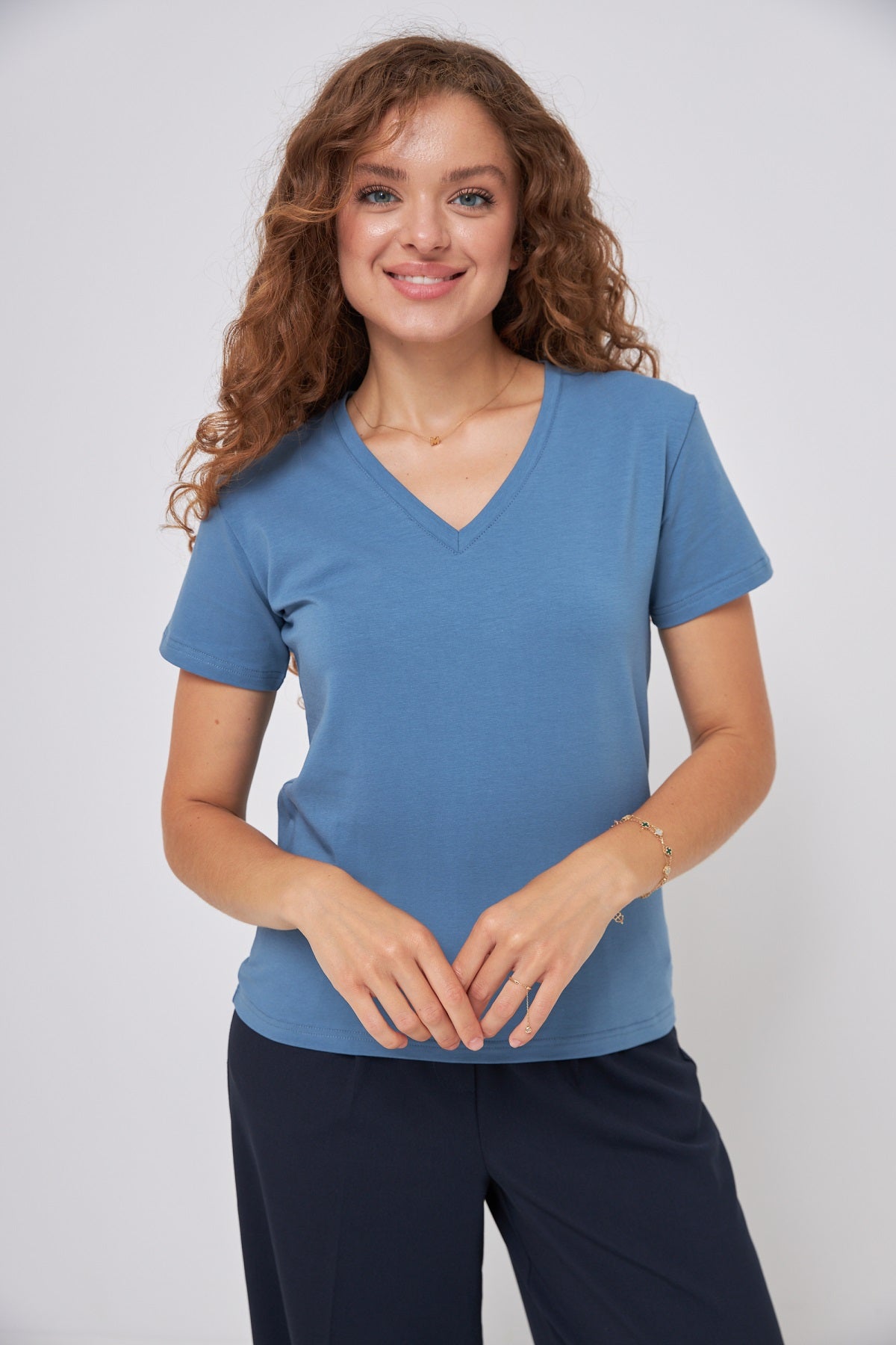 Tricou cu decolteu în V