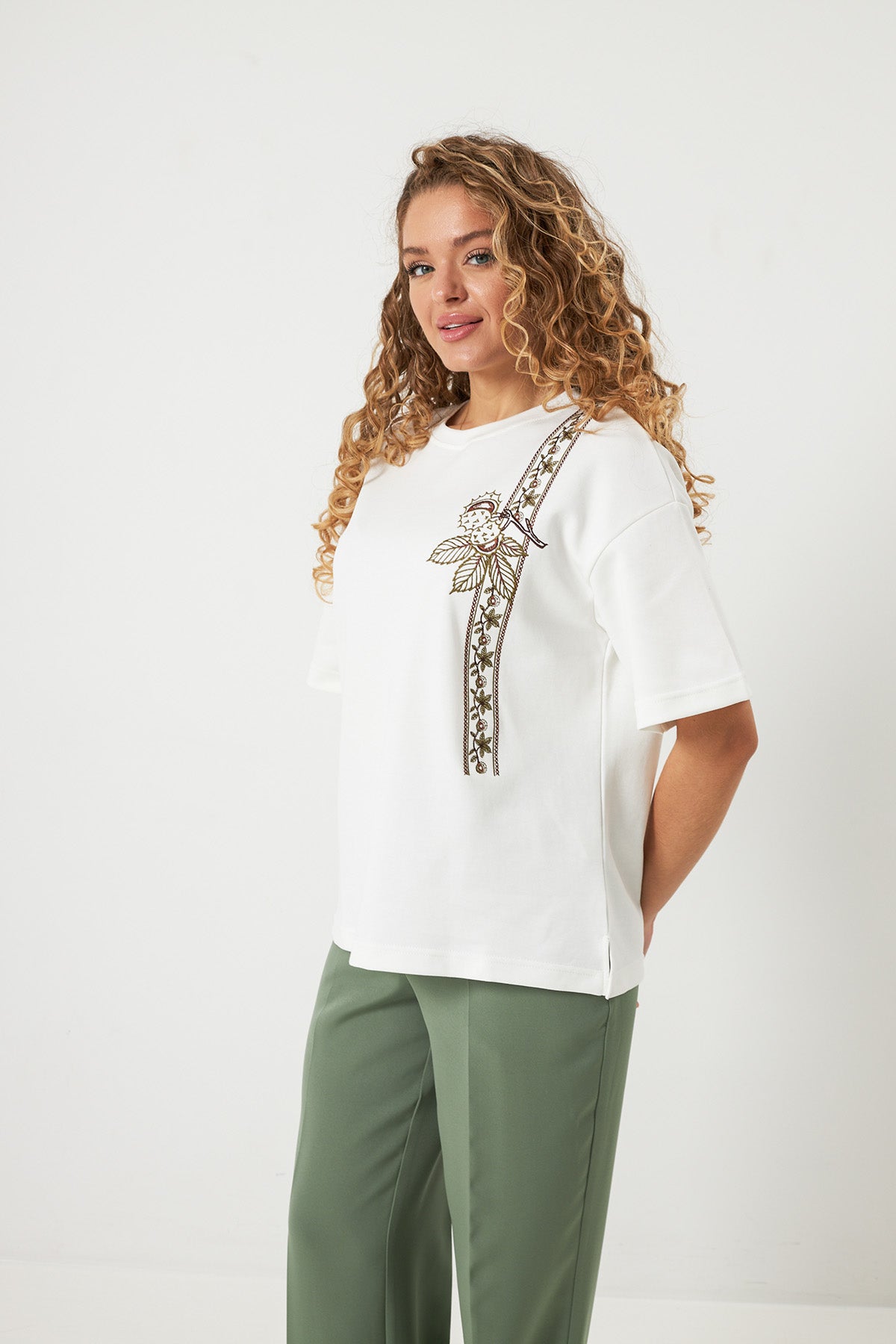 Tricou oversize cu imprimeu Castană