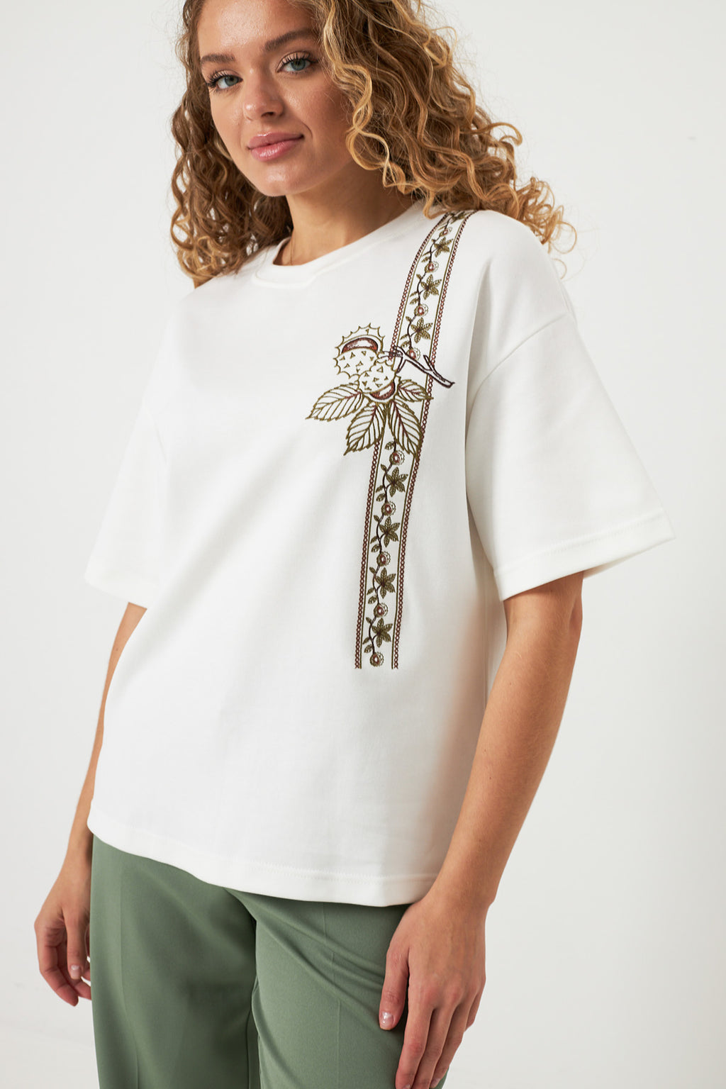 Tricou oversize cu imprimeu Castană