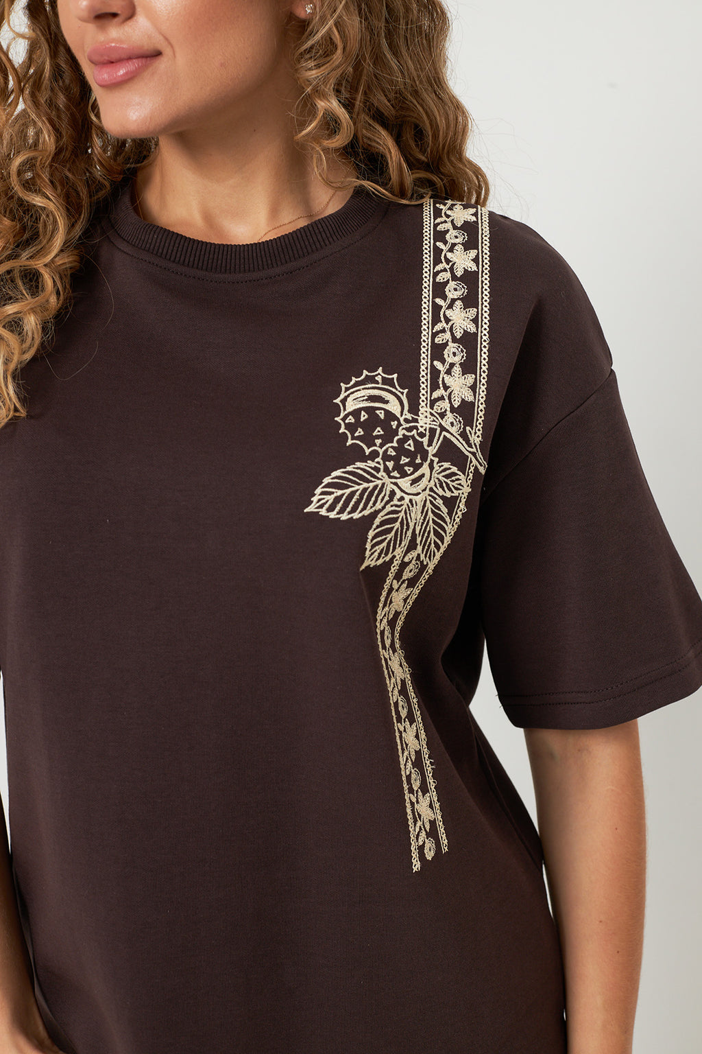 Tricou oversize cu imprimeu Castană