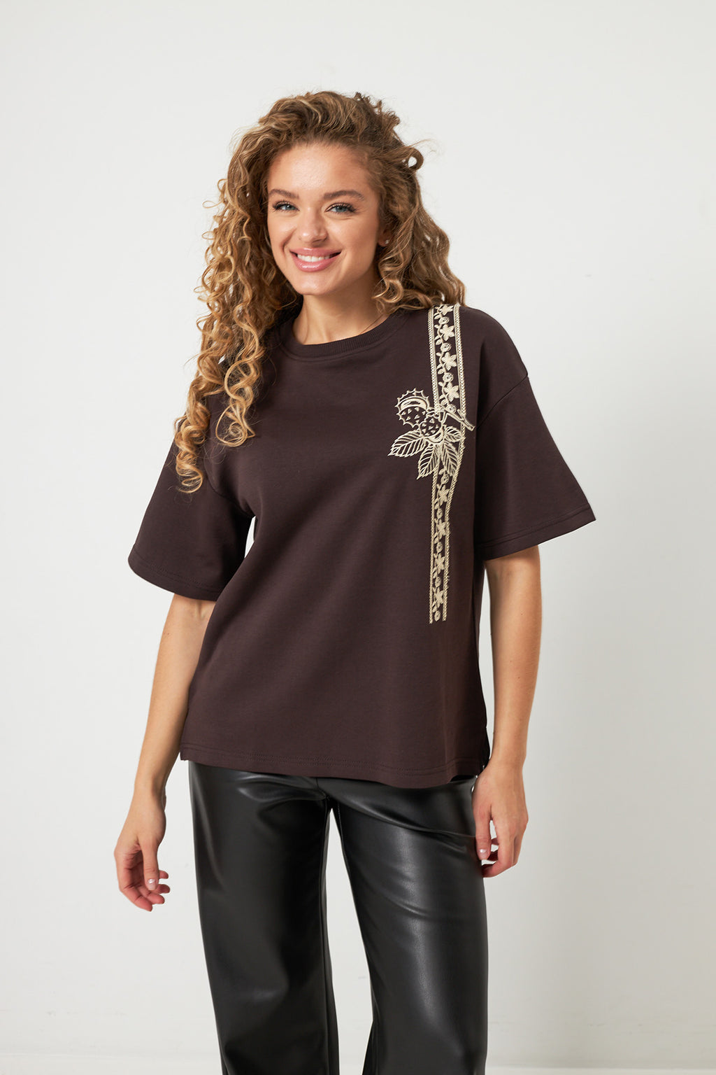Tricou oversize cu imprimeu Castană