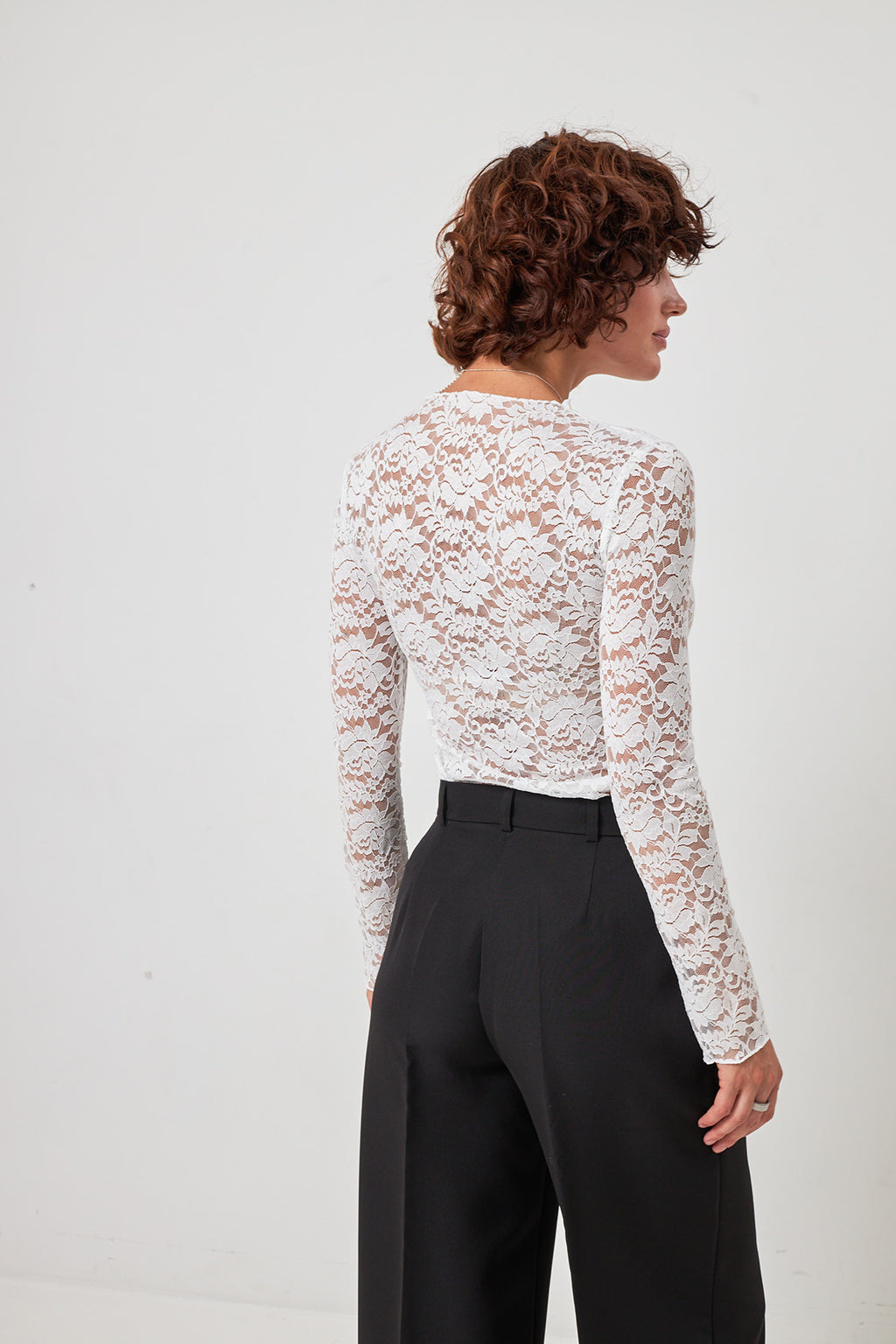 Longsleeve din dantelă