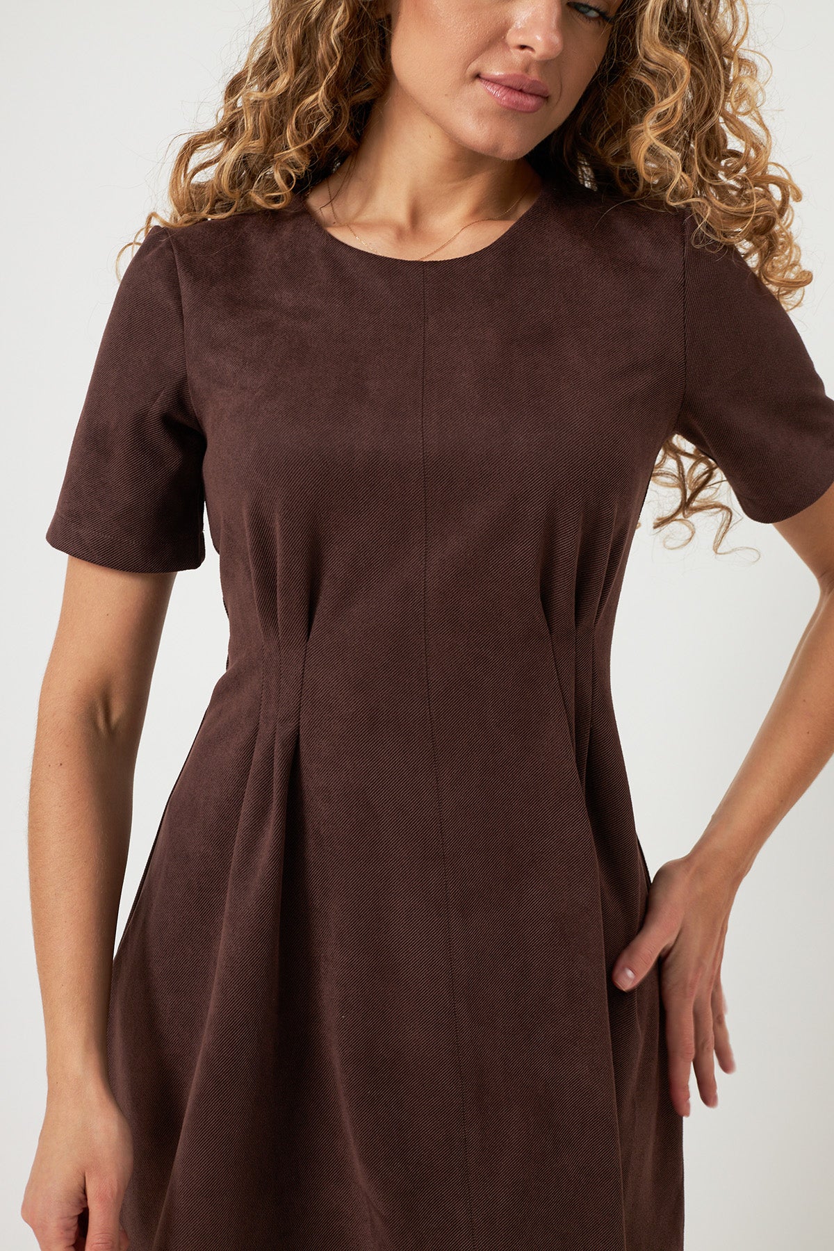 Rochie mini din imitație de piele întoarsă