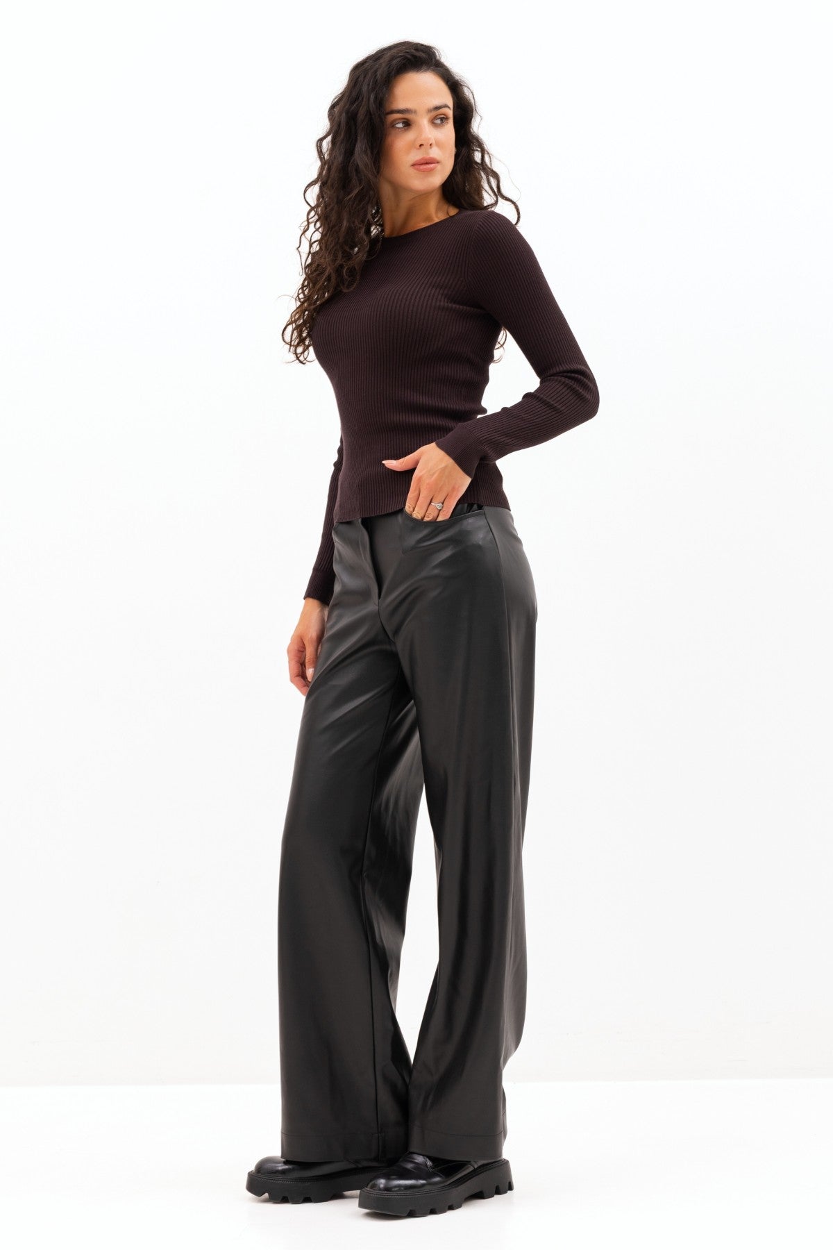 Long sleeve în relief Round