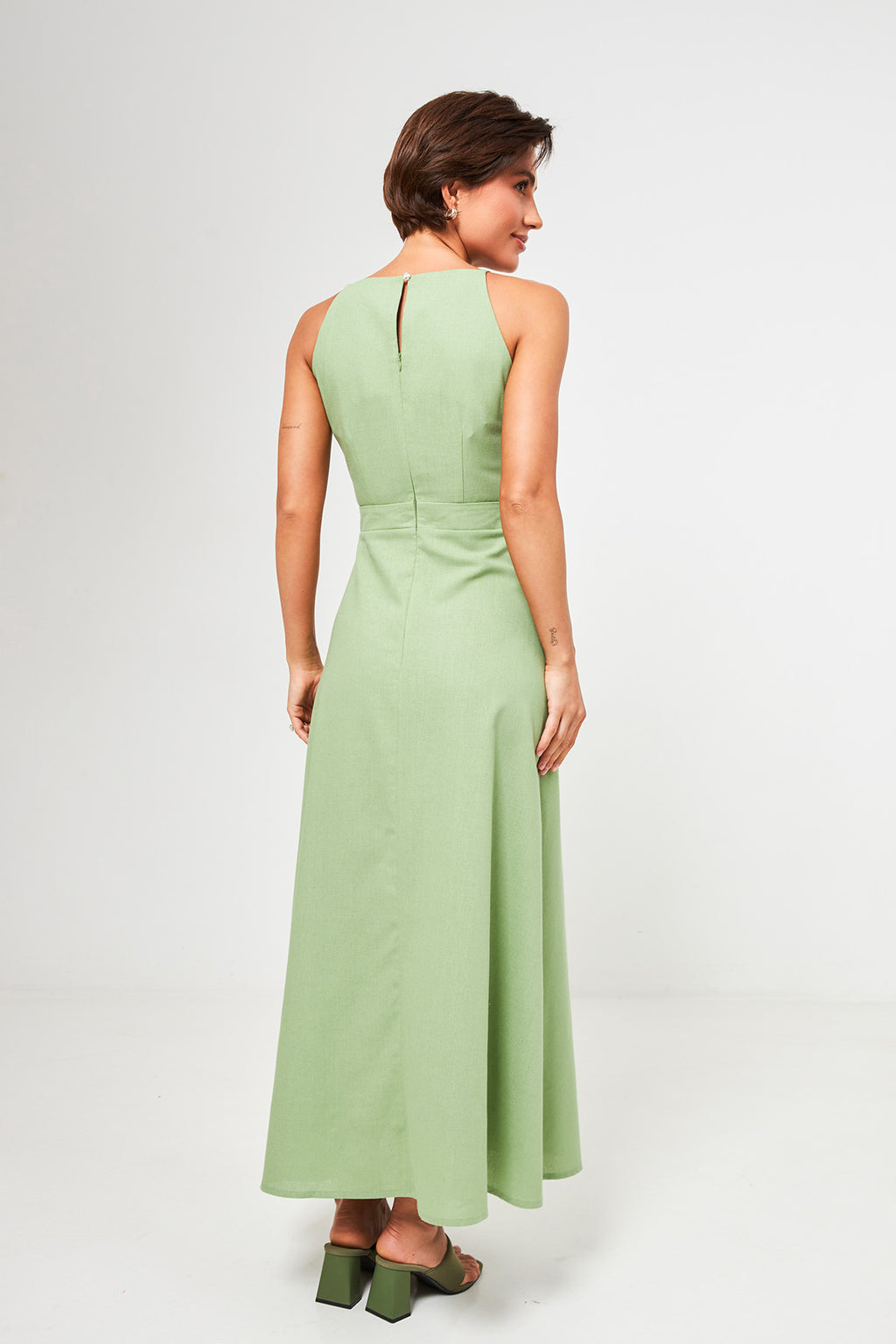 Rochie maxi cu in și șliț