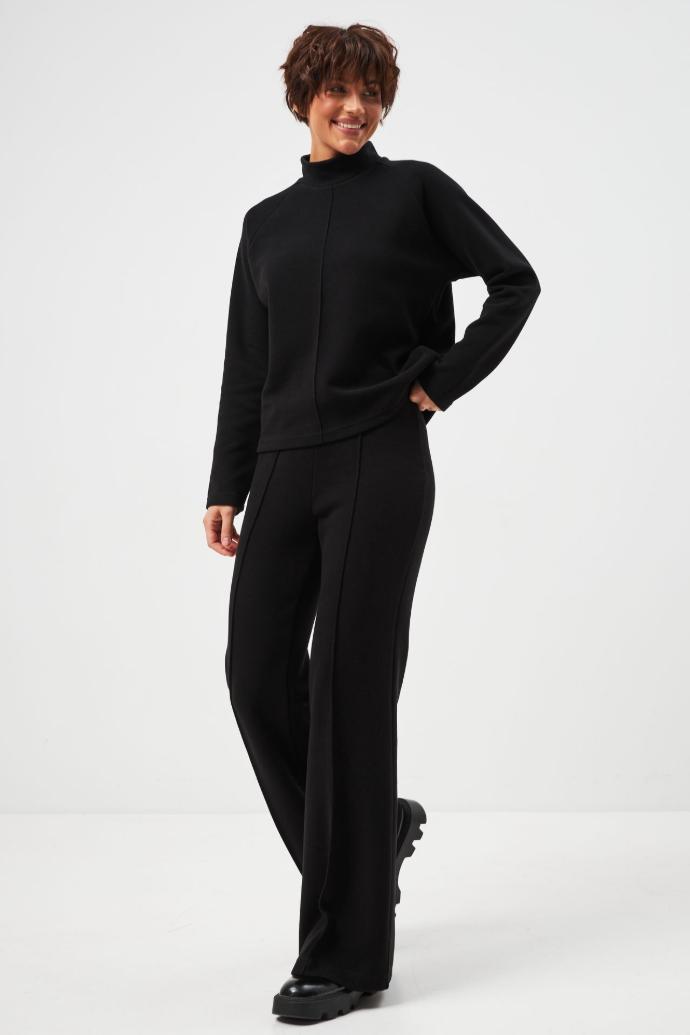Hanorac cu cusătură decorativă