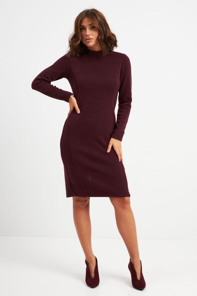 Rochie midi călduroasă cu șliț