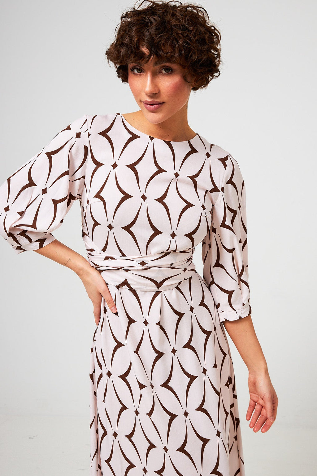 Rochie midi din vâscoză tip ștapel