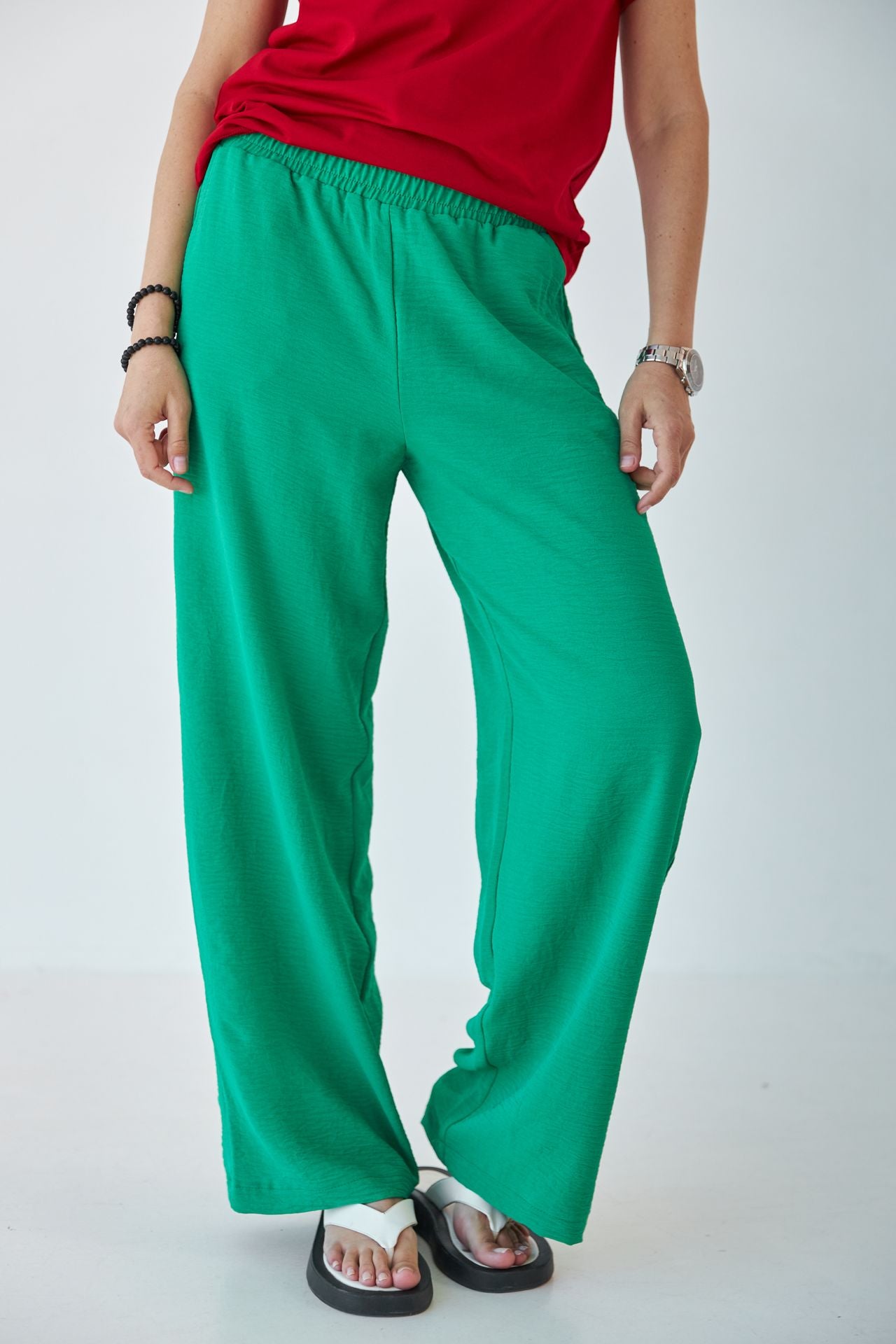 Pantaloni din crep american