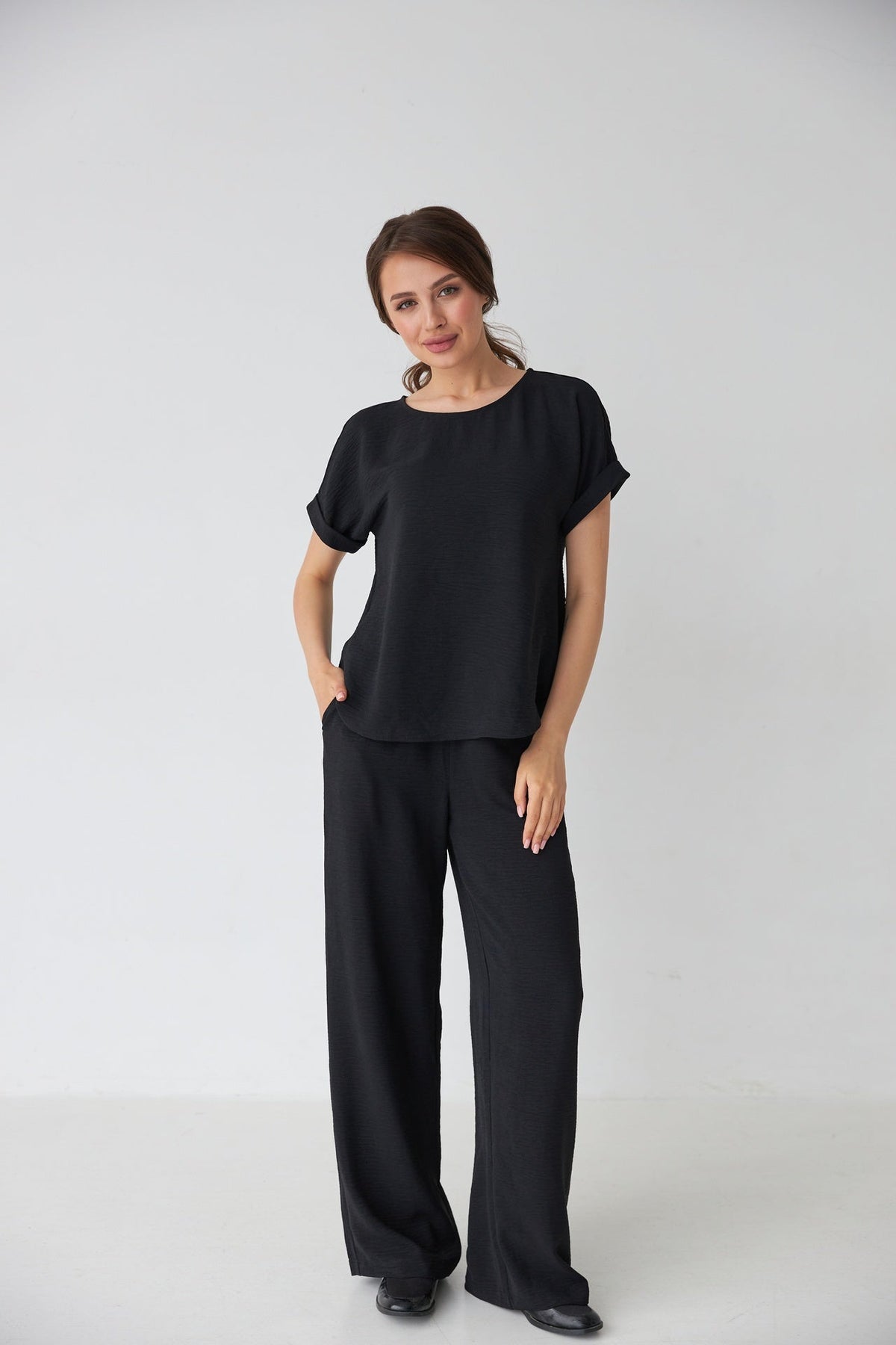 Pantaloni din crep american