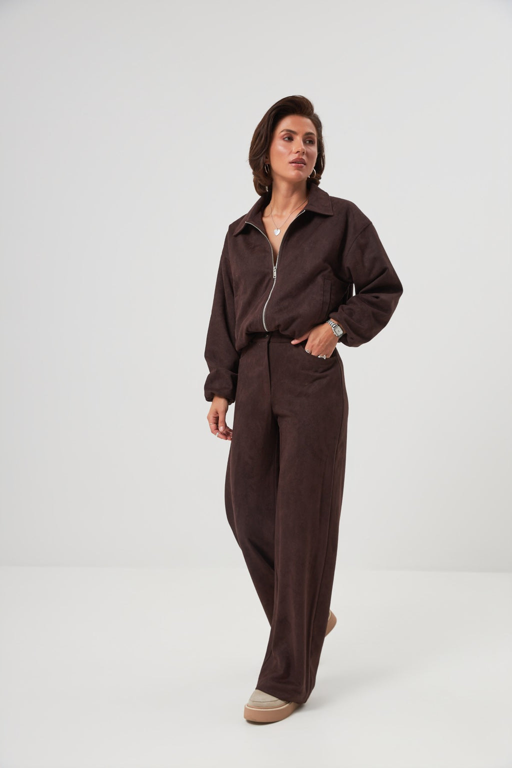 Pantaloni drepți Elis