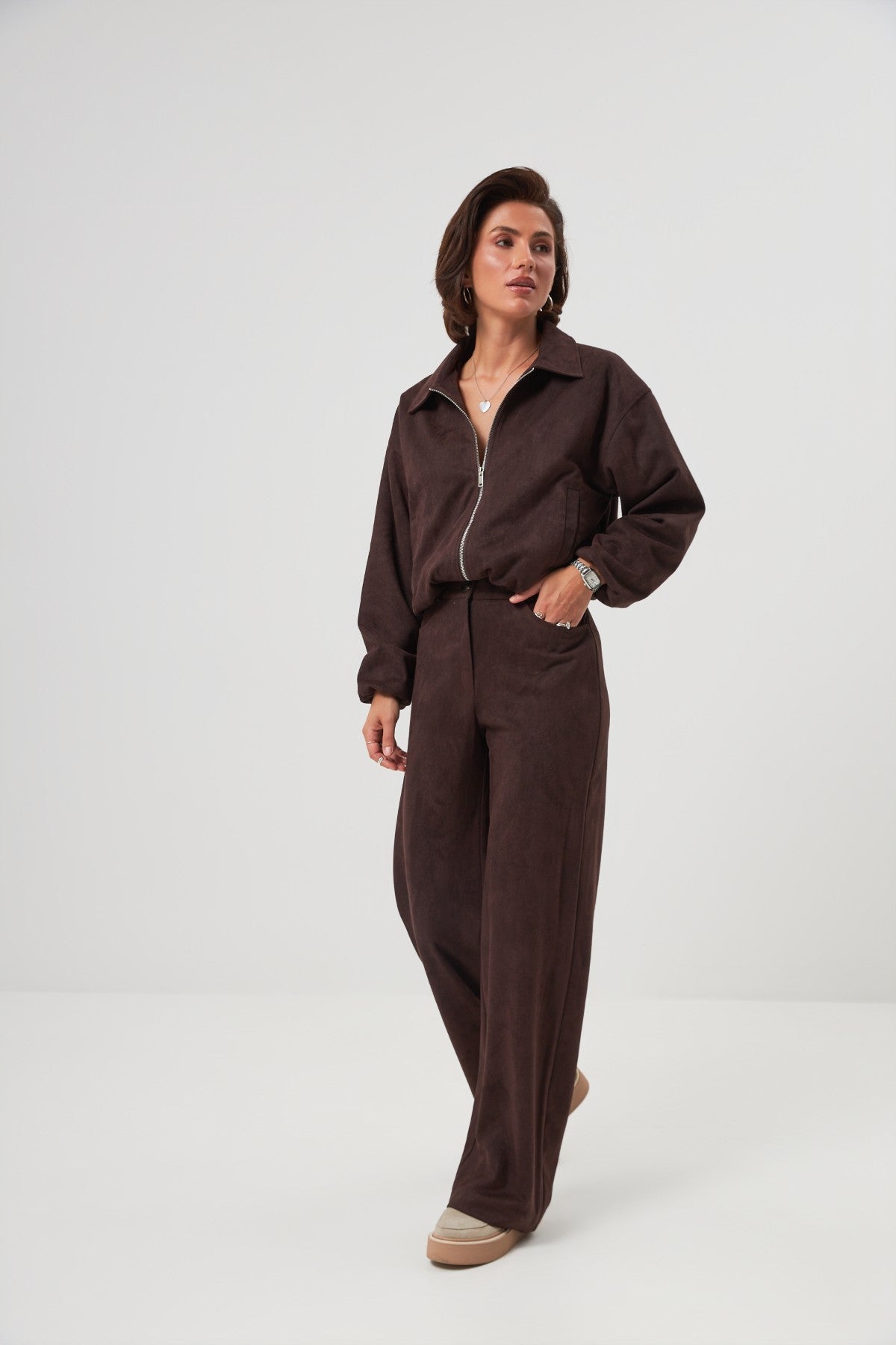 Pantaloni drepți Elis