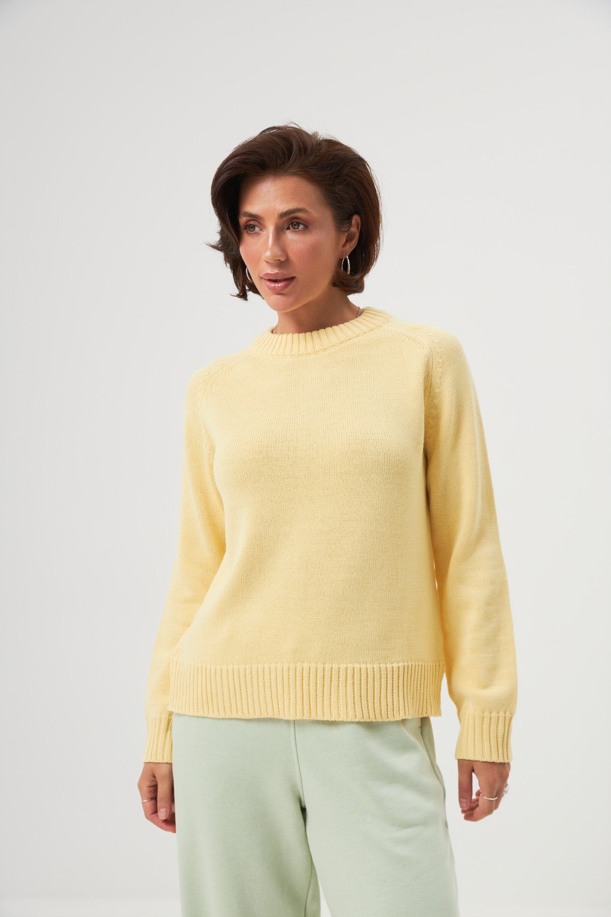 Pulover tricotat cu mânecă raglan
