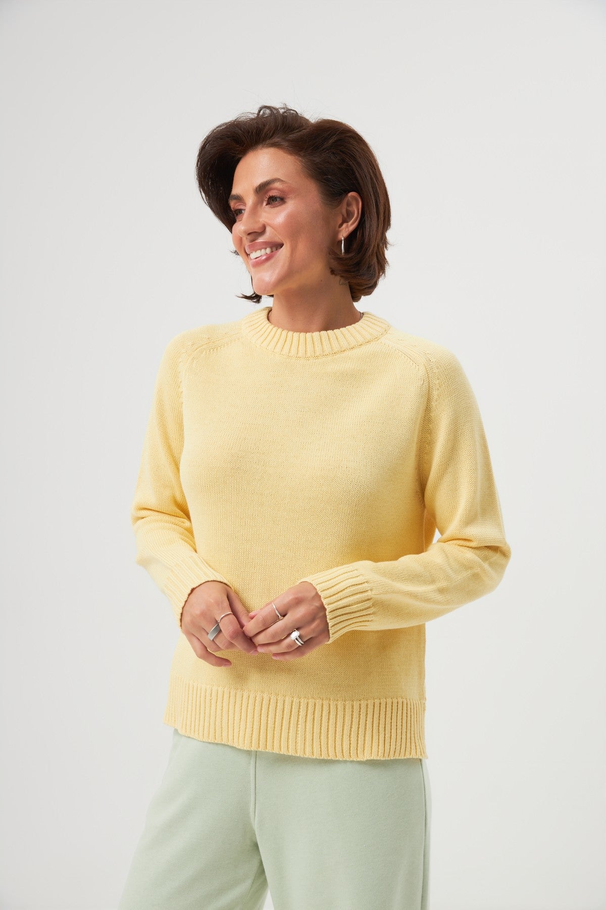 Pulover tricotat cu mânecă raglan
