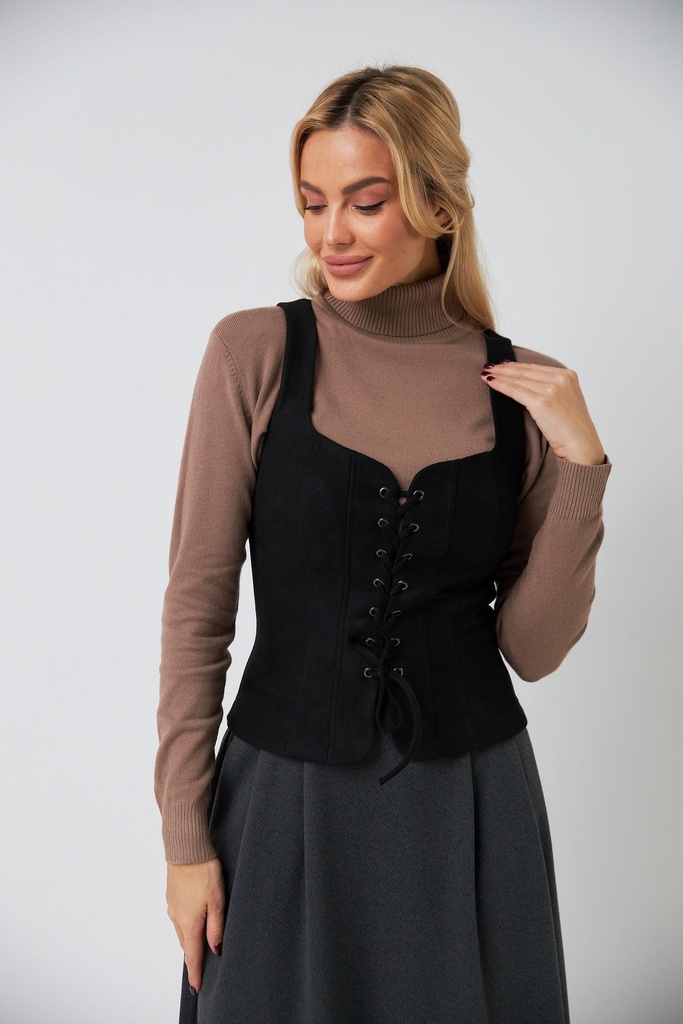 Vest with lacing