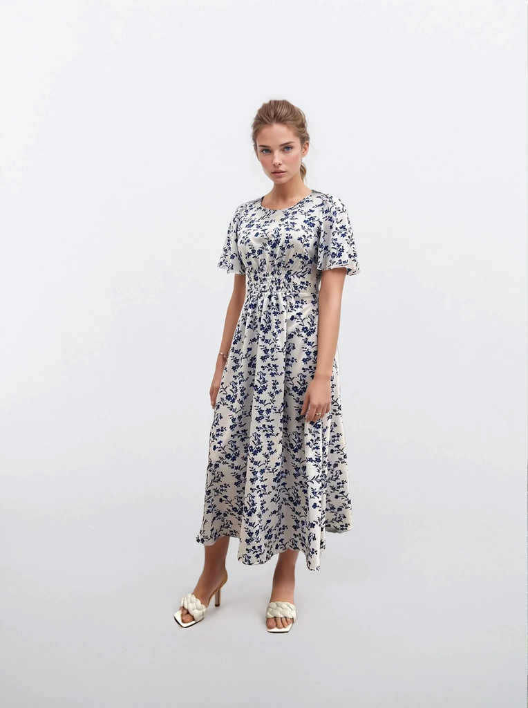 Dress with an elastic band