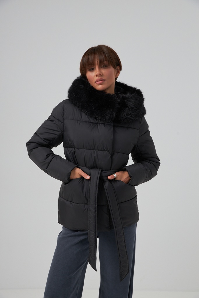 Куртка з хутром на капюшоні
