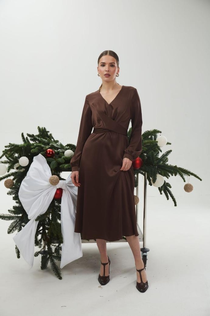 Rochie cu răsucire