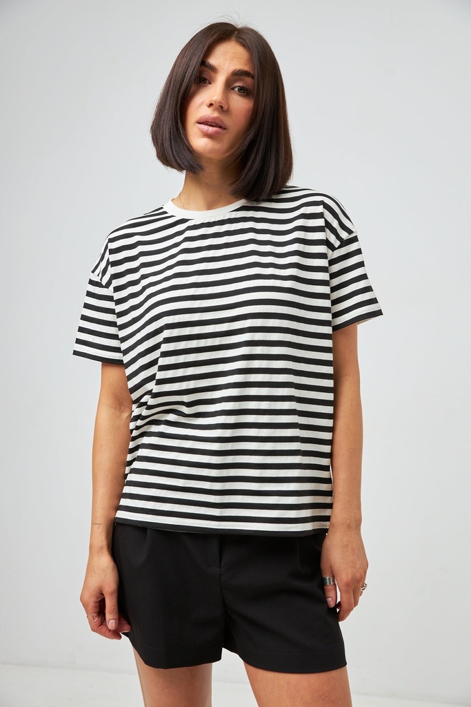 Tricou în dungi