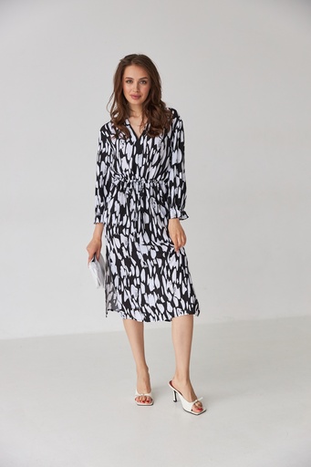 Dress with elastic waist