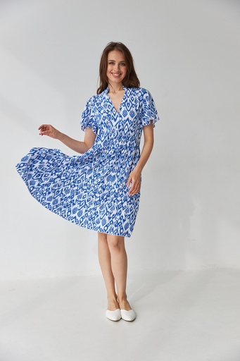 Long dress with two layers and V-neckline