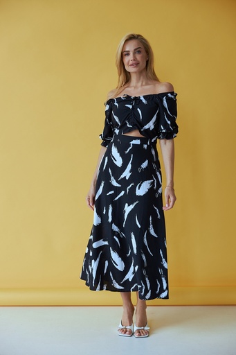 Crop top with V-neck