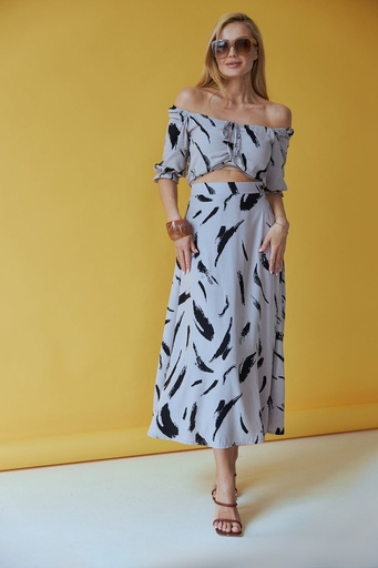 Semi-flared midi skirt