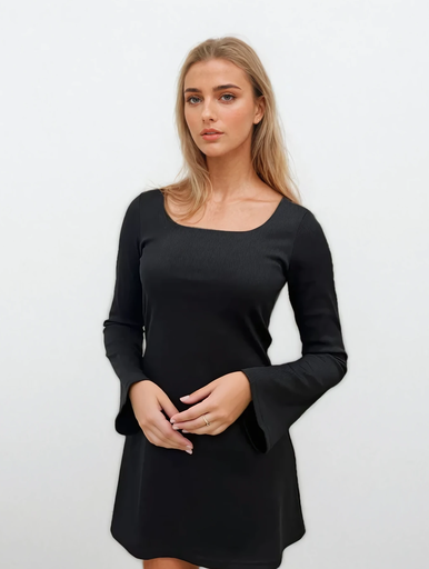 Rochie mini cu mâneci evazate